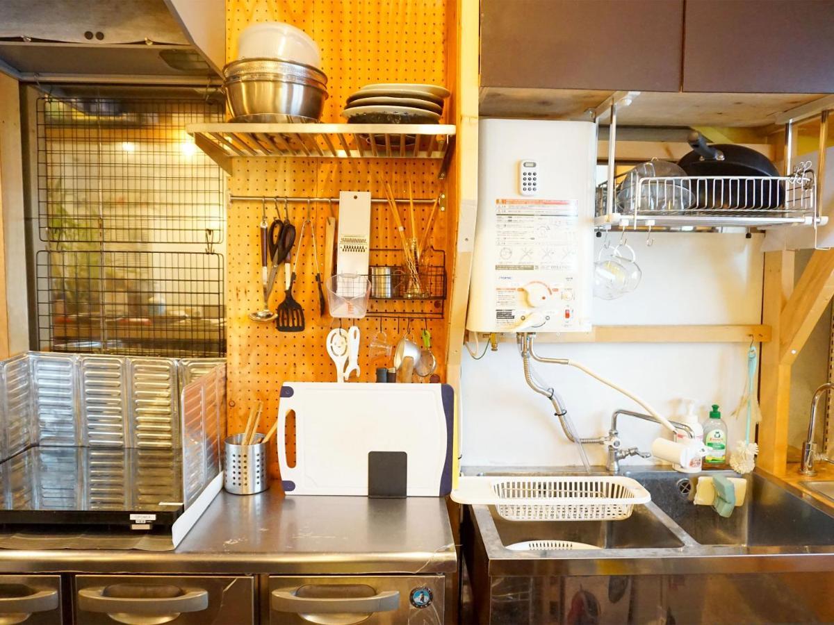 Beehive Hostel Osaka Eksteriør billede